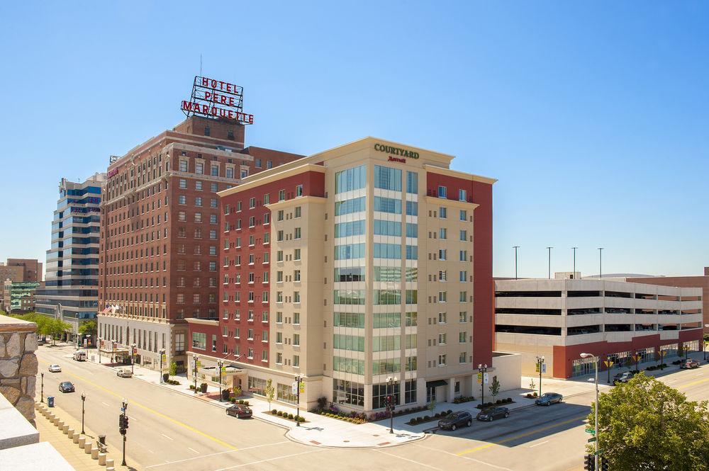 Hotel Courtyard Peoria Downtown Exterior foto